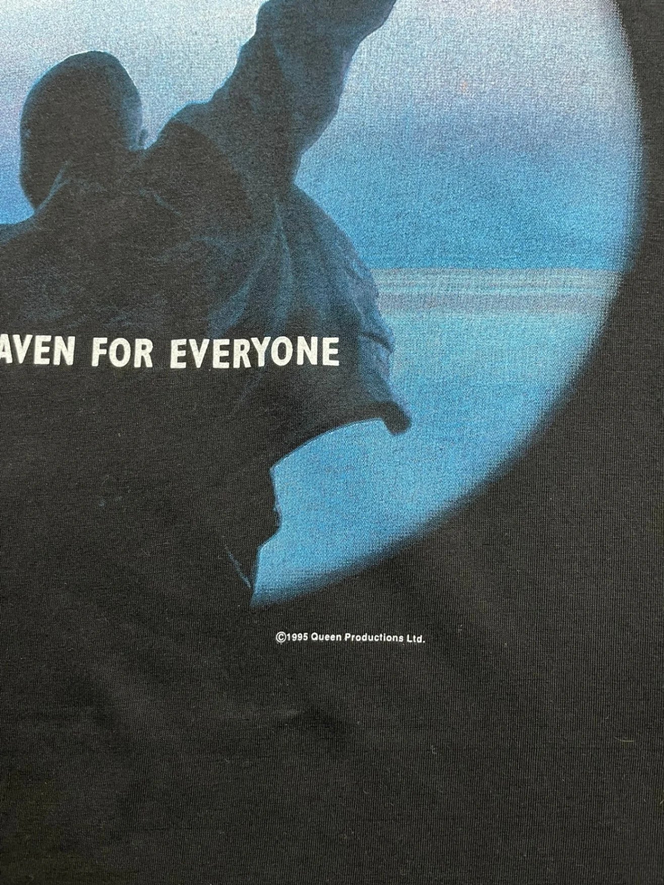 1995 Queen "Heaven For Everyone" T-Shirt - XL