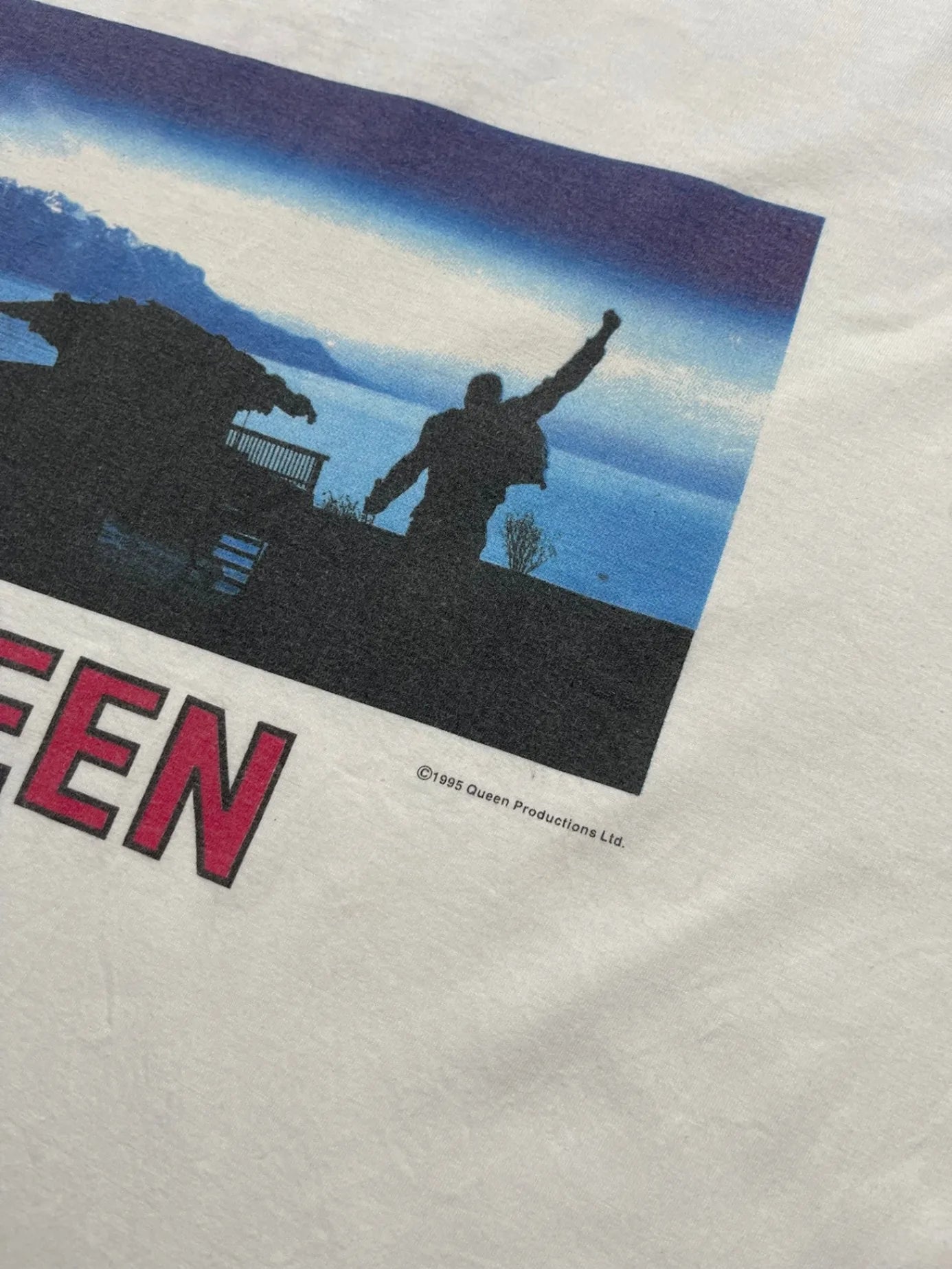 1995 Queen "Heaven For Everyone" T-shirt - XL