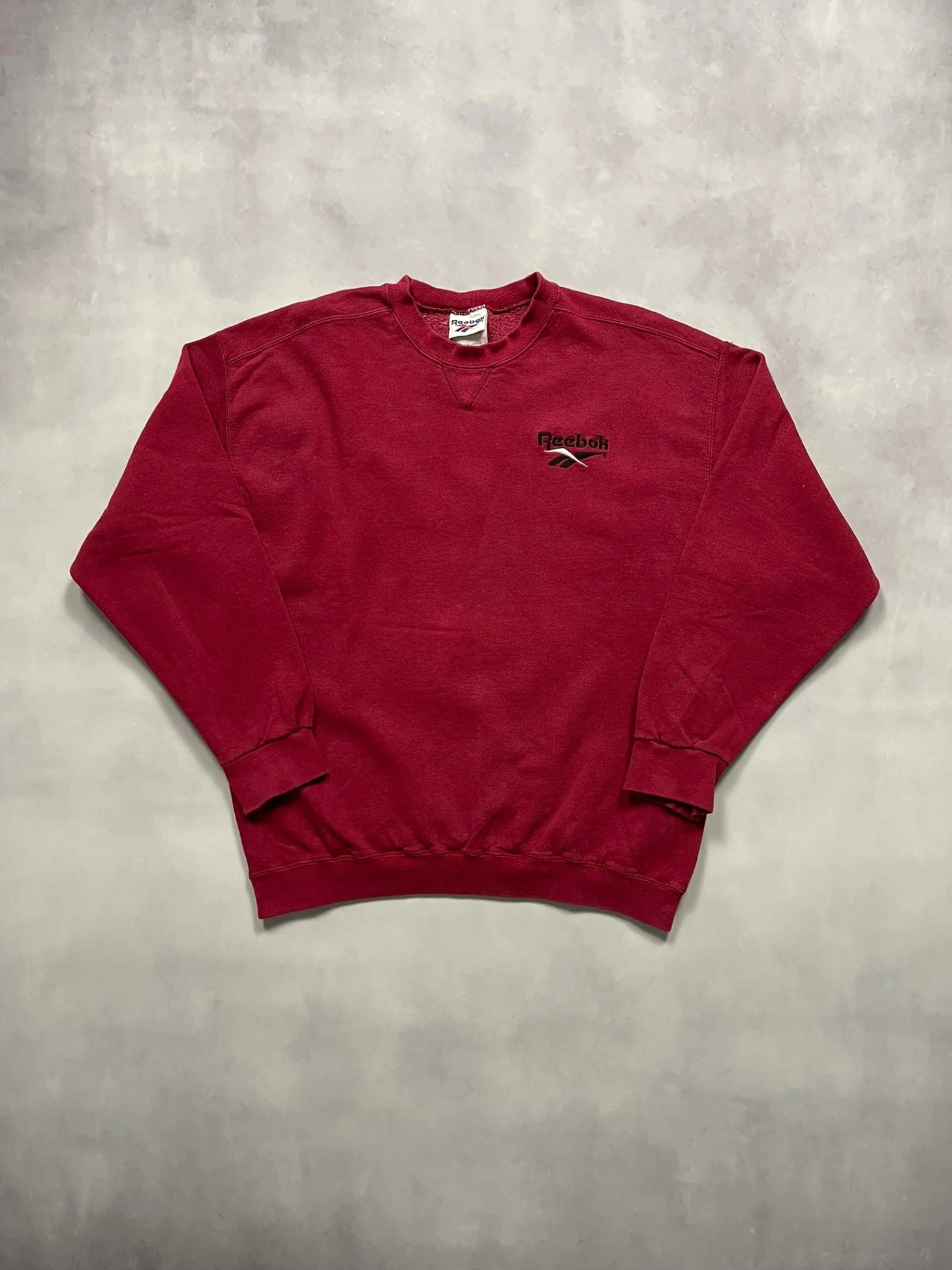 90s Reebok Chest Logo Sweatshirt - M