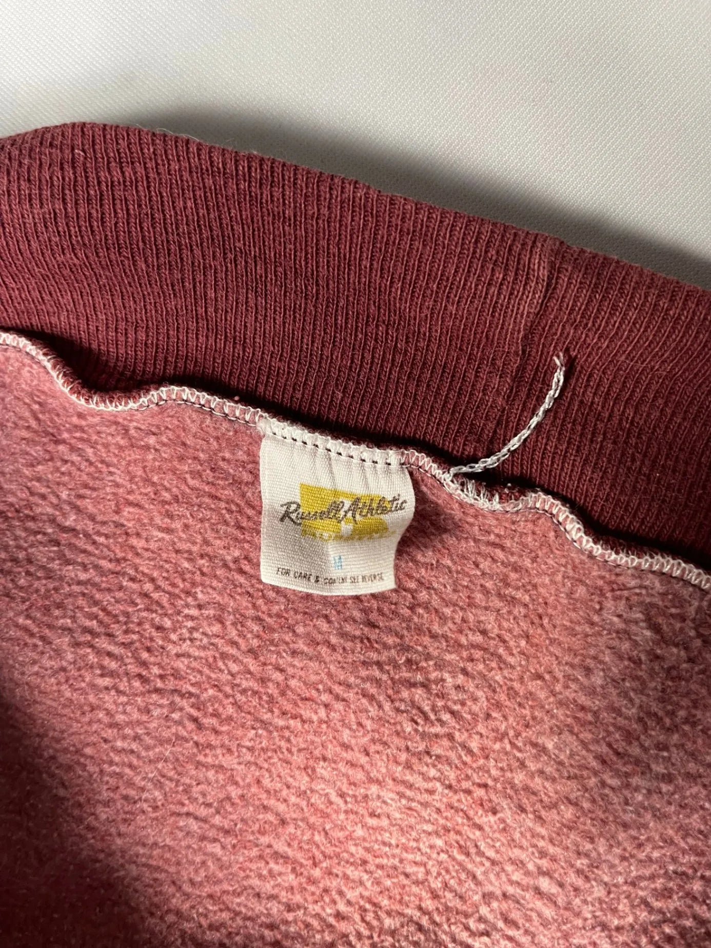 80s Sunfaded Russell Athletic Hoodie - M