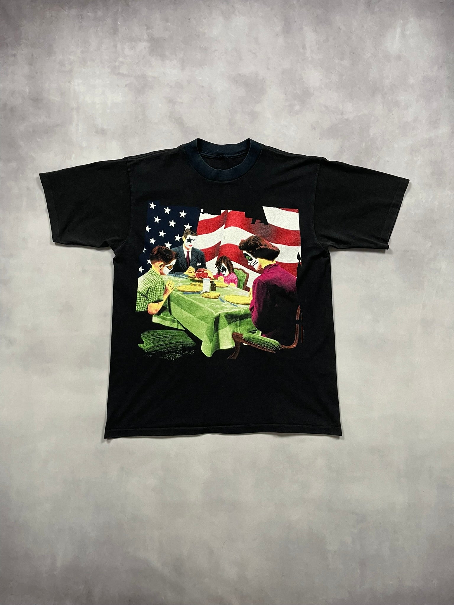 1994 KISS "Kiss My Ass" Family Table  Single Stitch T-Shirt - L