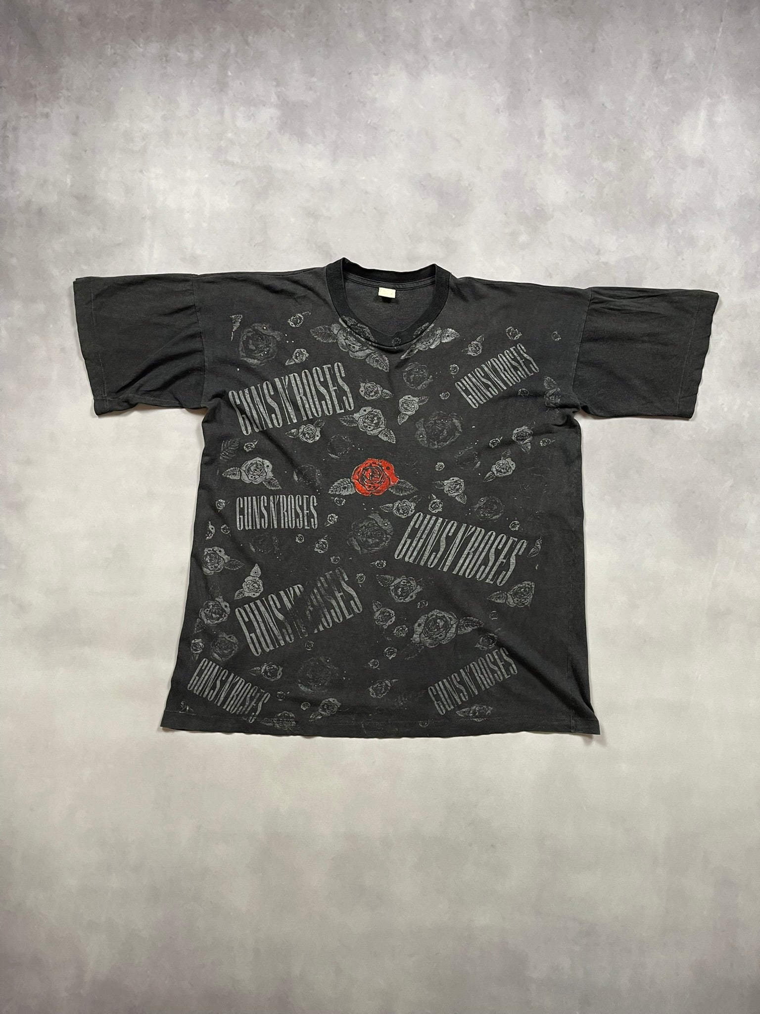 90s Guns N' Roses All-Over-Print Single Stitch T-Shirt - L