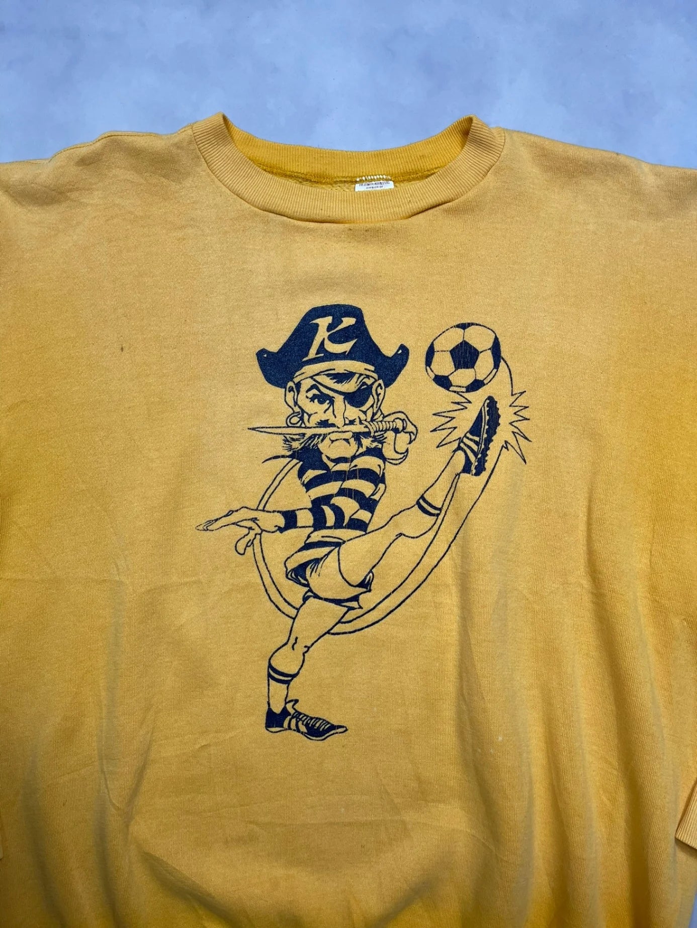 '80s Pirates Sweatshirt - L
