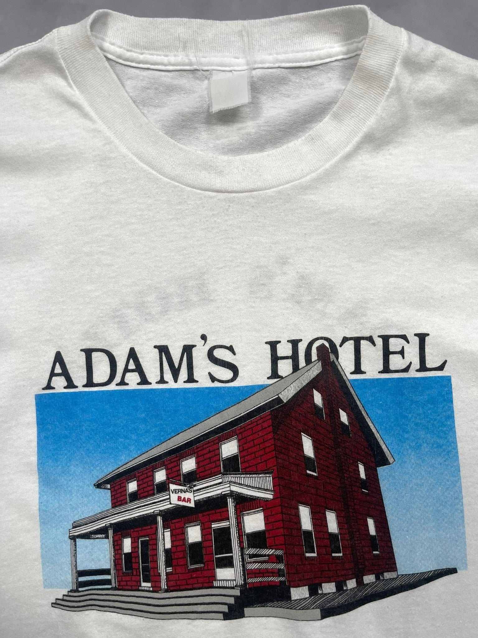 The Vintage Racks T-Shirt Adam's Hotel - Medium