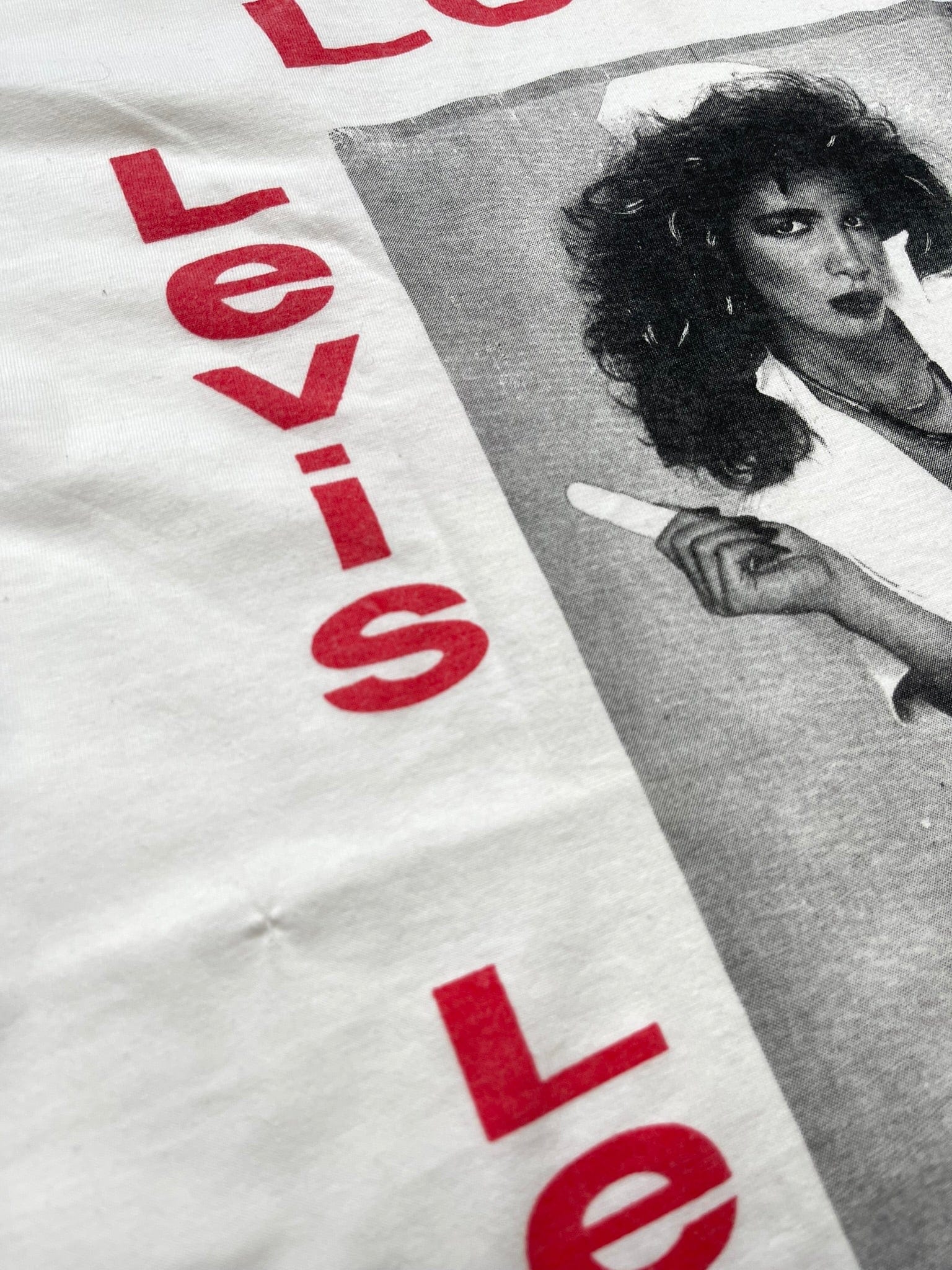 The Vintage Racks T-Shirt Levi's Bootleg - L