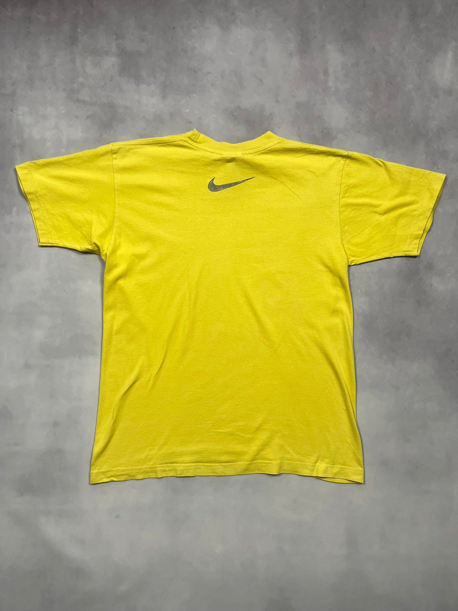 The Vintage Racks T-Shirt Nike Chest Logo - Small