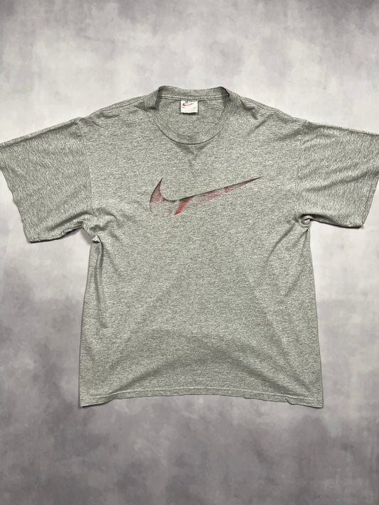 The Vintage Racks T-Shirt Nike Faded Swoosh - Medium